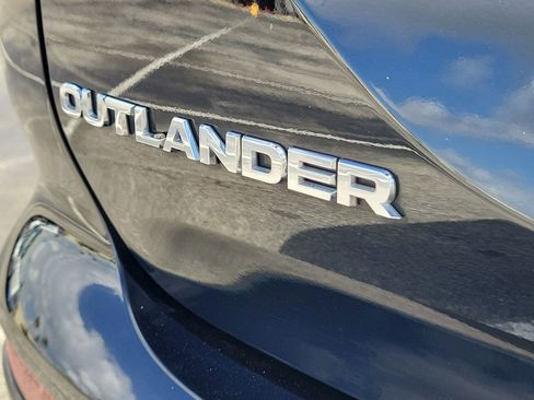 Used 2022 Mitsubishi Outlander SEL Black Edition FWD image 8