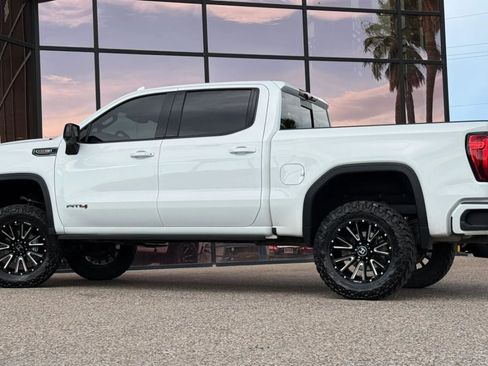 Used 2023 GMC Sierra 1500 AT4 w/ AT4 Premium Package AWD/4WD image 6