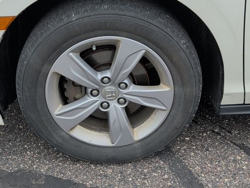 Used 2018 Honda Odyssey EX-L image 5