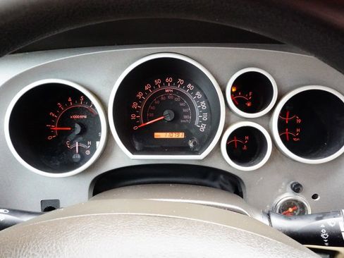 Used 2010 Toyota Tundra 2WD CrewMax image 13