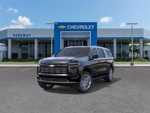 New 2026 Chevrolet Suburban High Country image 8