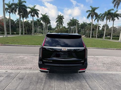 Used 2021 Cadillac Escalade ESV Premium Luxury w/ Performance Package RWD image 18