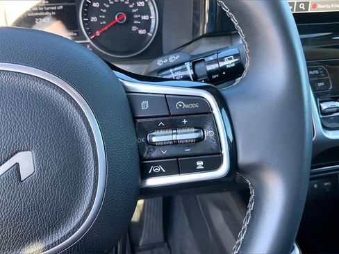 Used 2023 Kia Sorento X-Line EX image 12