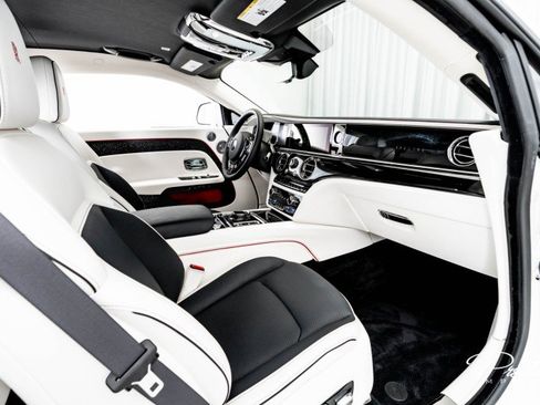 Used 2024 Rolls-Royce Spectre w/ Spectre Launch Package image 46