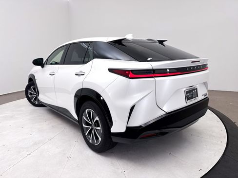 Used 2023 Lexus RZ 450e Premium w/ Technology Package AWD/4WD image 2