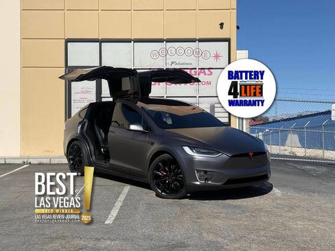 Used 2018 Tesla Model X P100D image 1