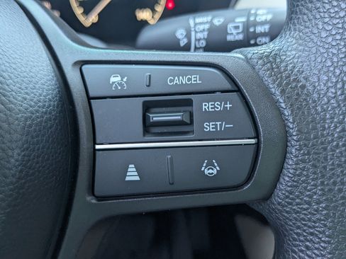 Used 2023 Honda HR-V LX image 28