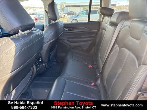 Used 2023 Jeep Grand Cherokee Laredo w/ Luxury Tech Group I image 10