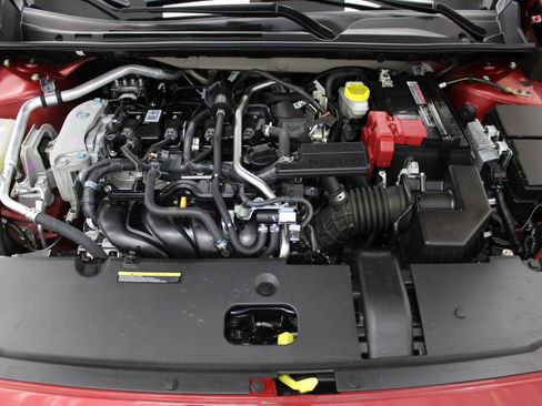 Used 2025 Nissan Sentra SV image 8