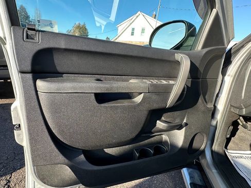 Used 2010 Chevrolet Silverado 1500 LT w/ Power Pack Plus image 10