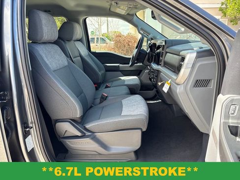 New 2026 Ford F250 XLT w/ XLT Premium Package AWD/4WD image 5