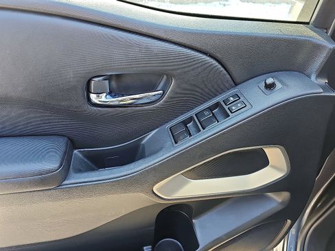 Certified 2024 Nissan Frontier SV w/ Technology Package image 13