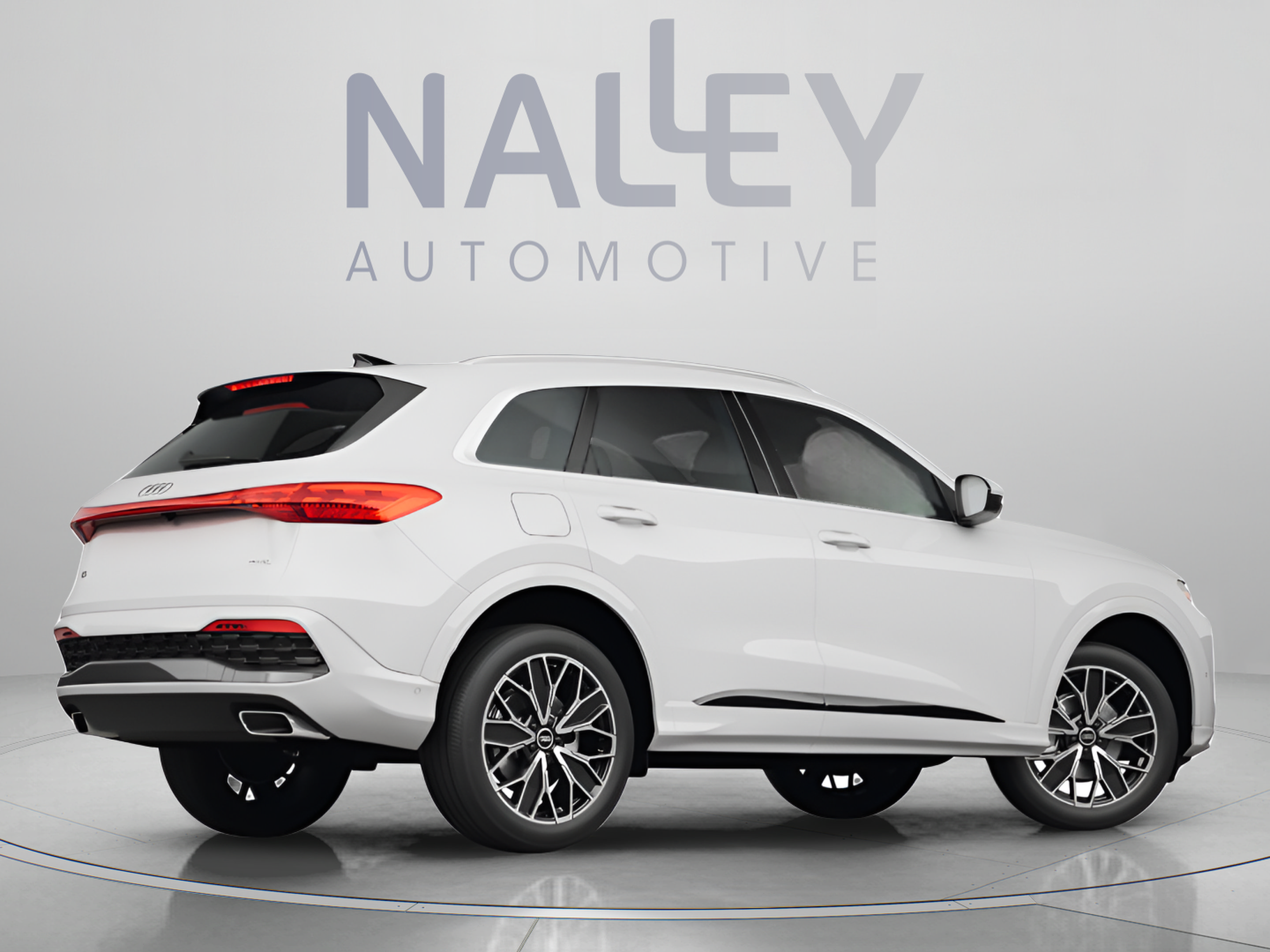 New 2025 Audi Q5 Premium w/ Premium Plus AWD/4WD image 5
