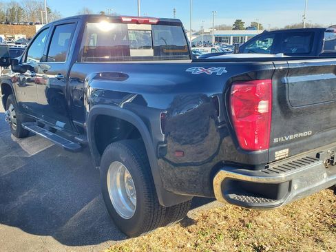 Used 2025 Chevrolet Silverado 3500 LTZ w/ LTZ Plus Package image 8