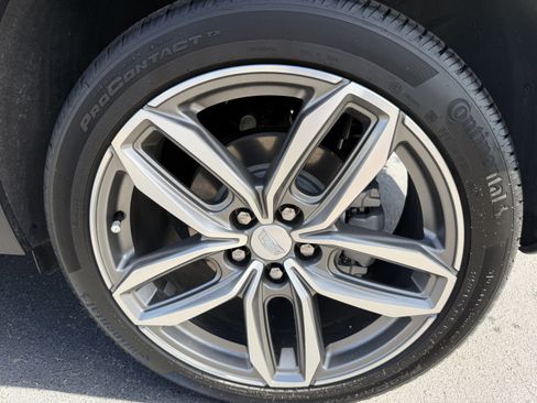 Certified 2023 Cadillac XT4 Sport FWD image 32
