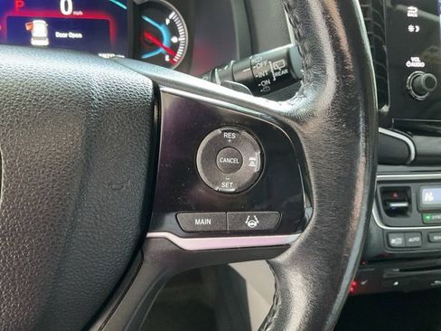 Used 2022 Honda Pilot Touring image 12