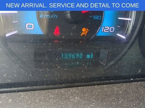 Used 2011 Ford Fusion SE FWD image 2