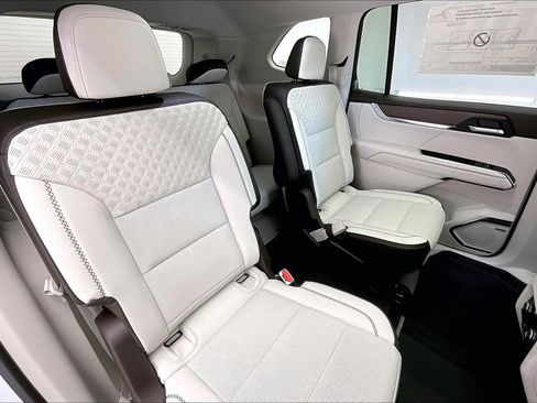 New 2026 GMC Acadia Denali w/ Super Cruise Package image 10