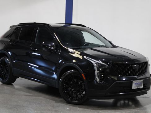 Used 2020 Cadillac XT4 Sport w/ Driver Assist Package FWD image 2