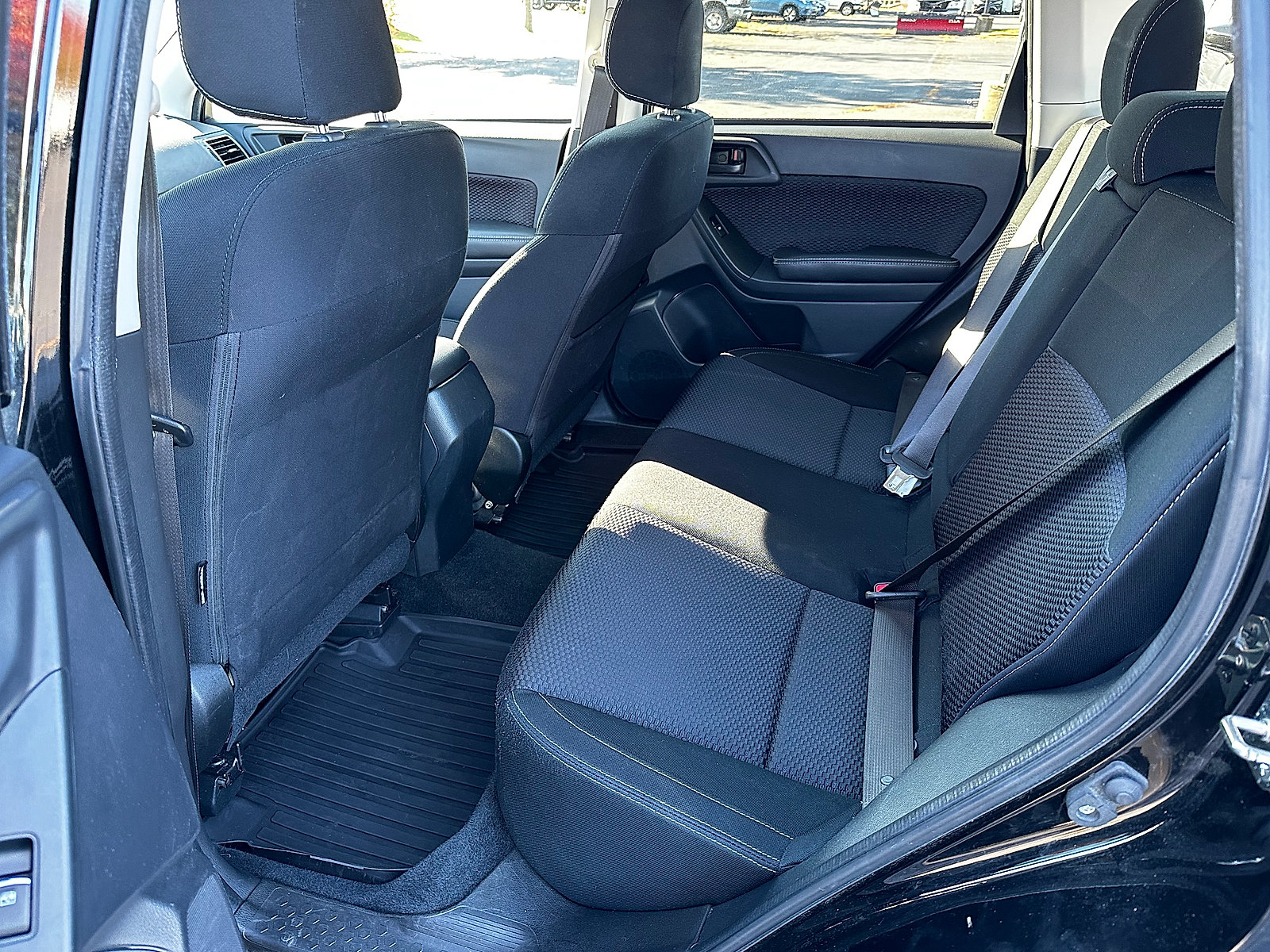 Used 2017 Subaru Forester 2.5i Premium AWD/4WD image 12