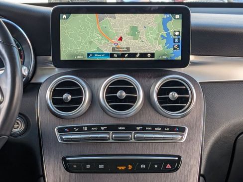 Used 2021 Mercedes-Benz GLC 300 4MATIC image 13
