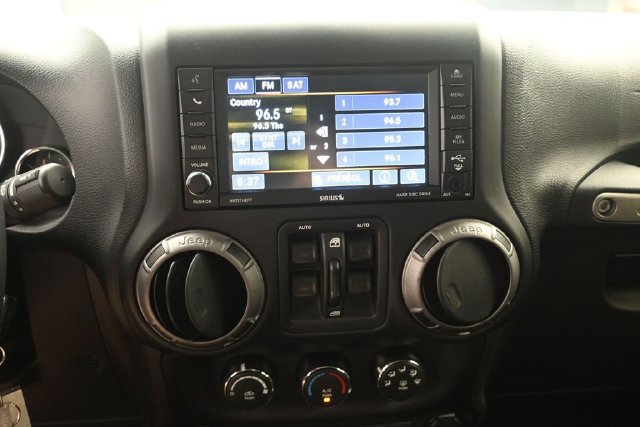 Used 2018 Jeep Wrangler Unlimited Sport S AWD/4WD image 11
