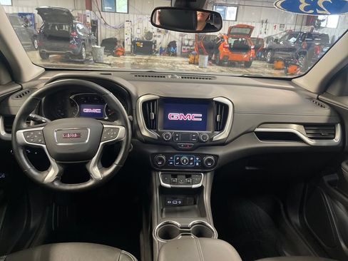 Used 2023 GMC Terrain SLT w/ LPO, Floor Liner Package AWD/4WD image 18