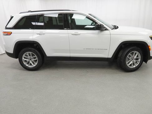 New 2026 Jeep Grand Cherokee Laredo X AWD/4WD image 9