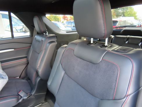 New 2026 Ford Explorer ST w/ Sun And Sound Package image 16