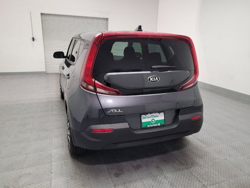 Used 2020 Kia Soul LX FWD image 6