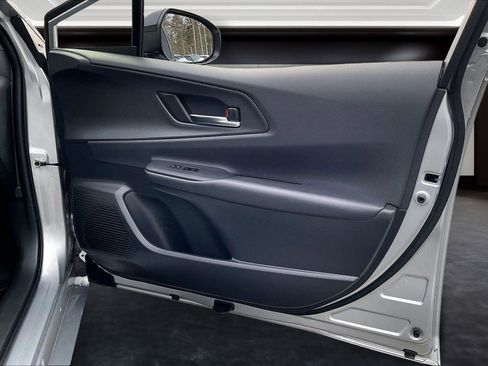 Used 2023 Toyota Prius Prime image 18