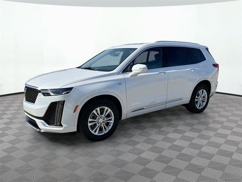 New 2025 Cadillac XT6 Luxury w/ LPO, Floor Liner Package image 22