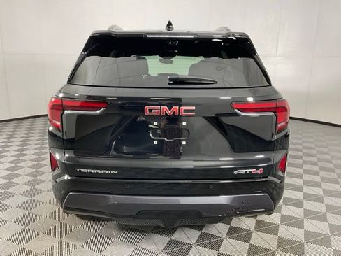 Used 2026 GMC Terrain AT4 w/ Convenience Package III AWD/4WD image 5