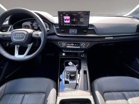 Used 2023 Audi Q5 2.0T Premium Plus w/ Premium Plus Package AWD/4WD image 7