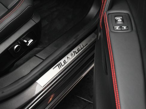 New 2024 Maserati Ghibli Modena Ultima Q4 image 42