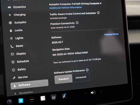 Used 2025 Tesla Model 3 Long Range RWD image 19