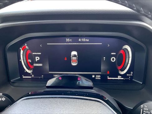 Used 2025 Nissan Rogue SL w/ Tech Package image 26