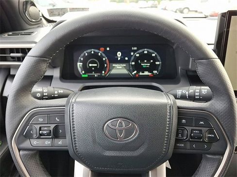 New 2025 Toyota 4Runner Limited image 10