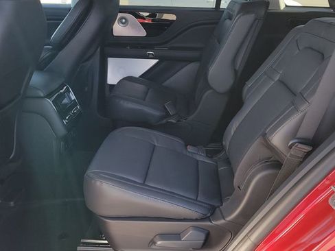 New 2026 Lincoln Aviator Reserve w/ Luxury Package AWD/4WD image 7
