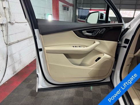 Used 2017 Audi Q7 3.0T Premium Plus image 8