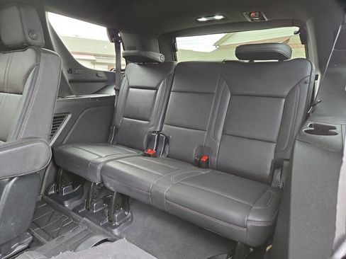 Used 2025 Chevrolet Tahoe High Country image 32