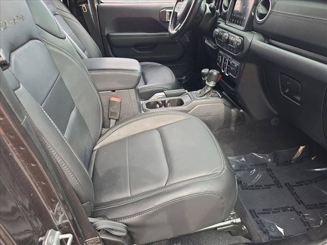 Used 2019 Jeep Wrangler Unlimited Sahara w/ Uconnect 4C Nav & Sound Group AWD/4WD image 20