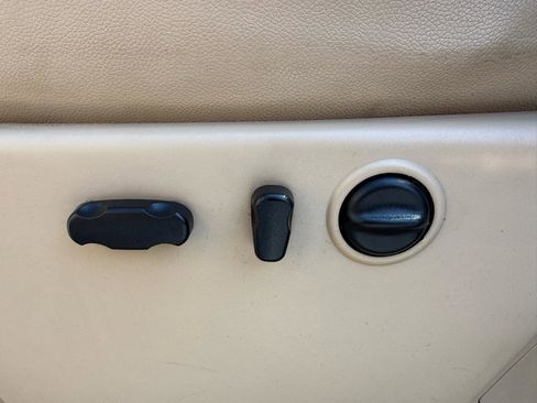 Used 2013 GMC Sierra 2500 SLT w/ SLT Convenience Package image 14