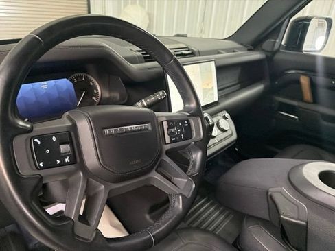 Used 2023 Land Rover Defender 90 X AWD/4WD image 11