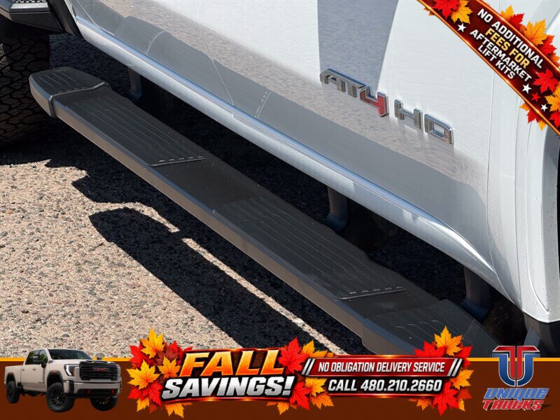 Used 2024 GMC Sierra 2500 AT4 w/ Technology Package AWD/4WD image 6