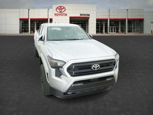 New 2025 Toyota Tacoma SR5 image 32