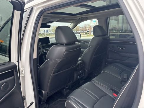 Used 2025 Honda Pilot Elite image 42