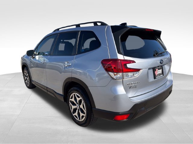 Used 2024 Subaru Forester Premium AWD/4WD image 5