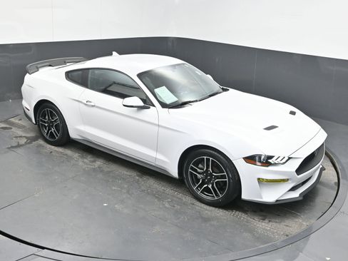Used 2020 Ford Mustang Premium image 27