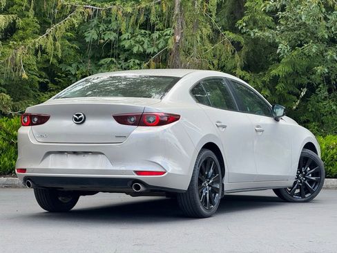 Used 2024 MAZDA MAZDA3 s FWD image 4